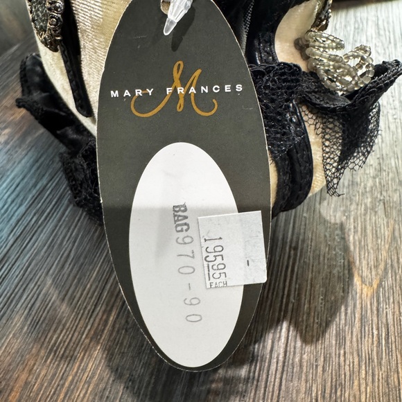 Retired Mary Francis one of a kind, literally, purse number 970–90 new with tags - Picture 4 of 9